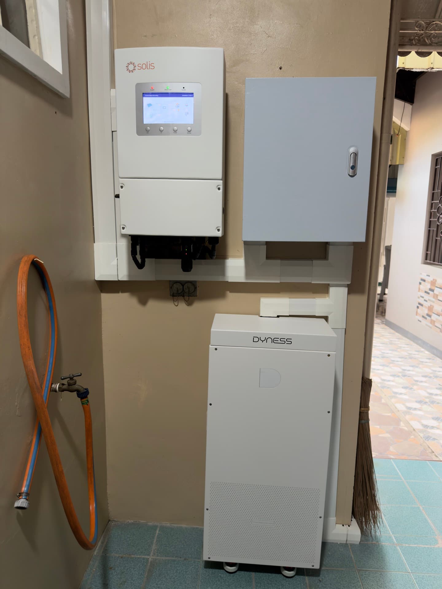 5.2KW Solar PV Hybrid System - Solar Spartz Industries view 3